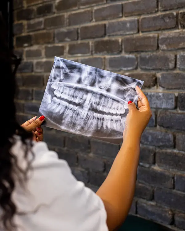 Reviewing a panoramic X-ray